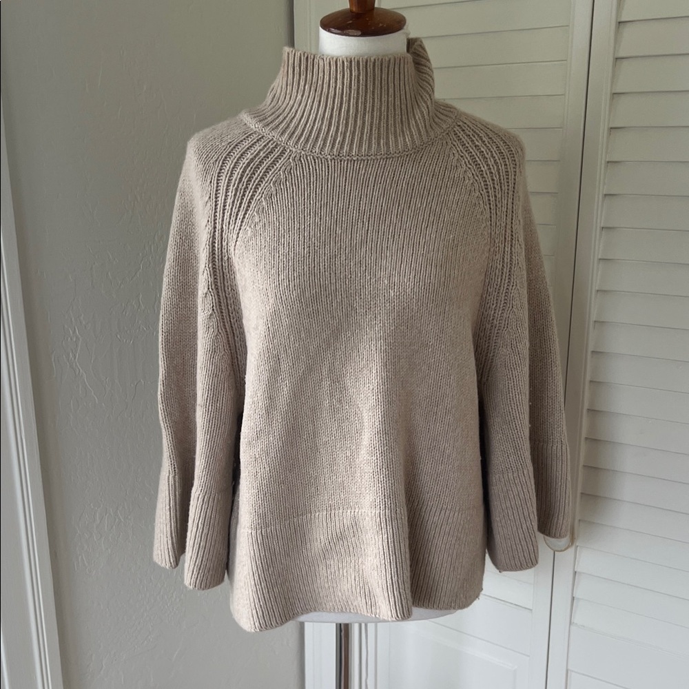 Banana Republic sweater